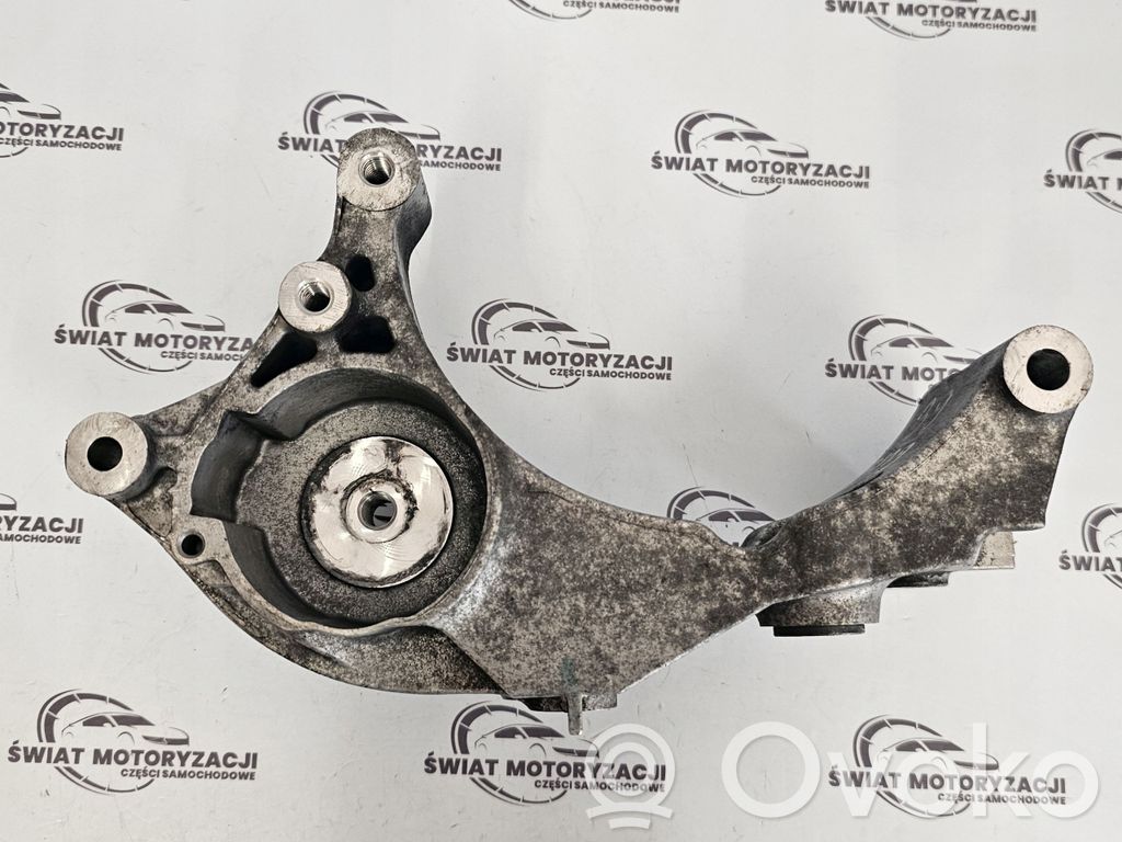 Opel Astra J Generator/alternator bracket 