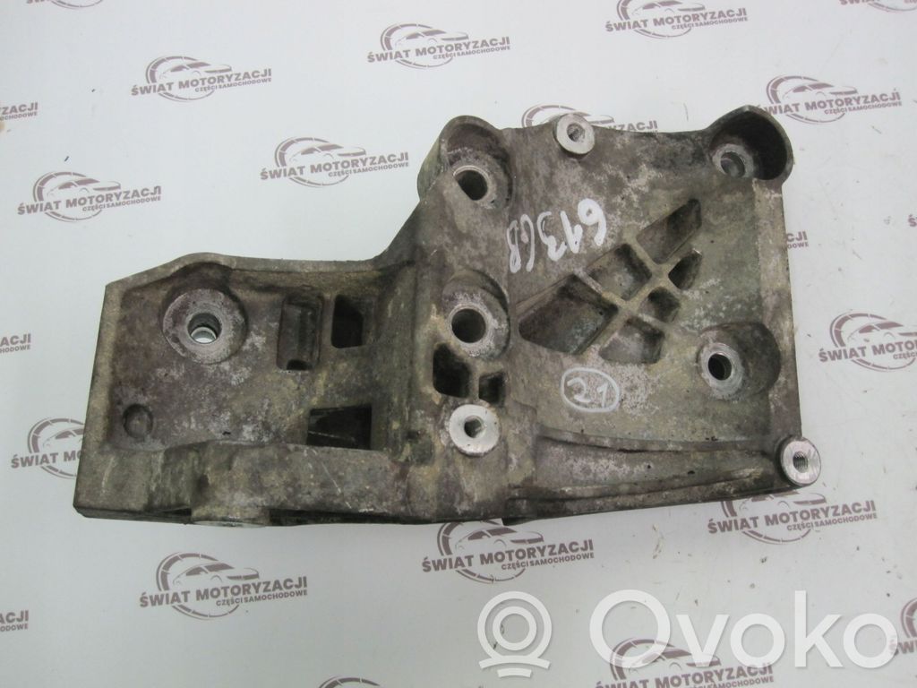 Opel Insignia A Generator/alternator 