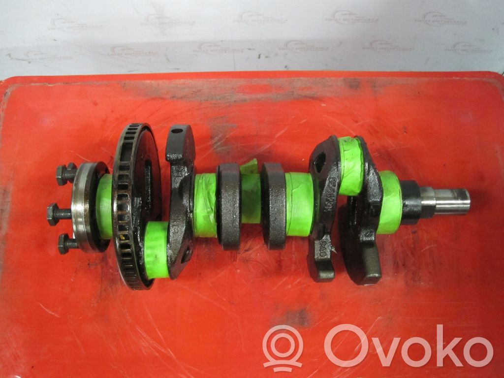Opel Corsa D Alkūninis velenas 
