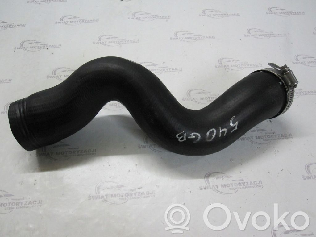Ford Fiesta Manguera/tubo del intercooler 