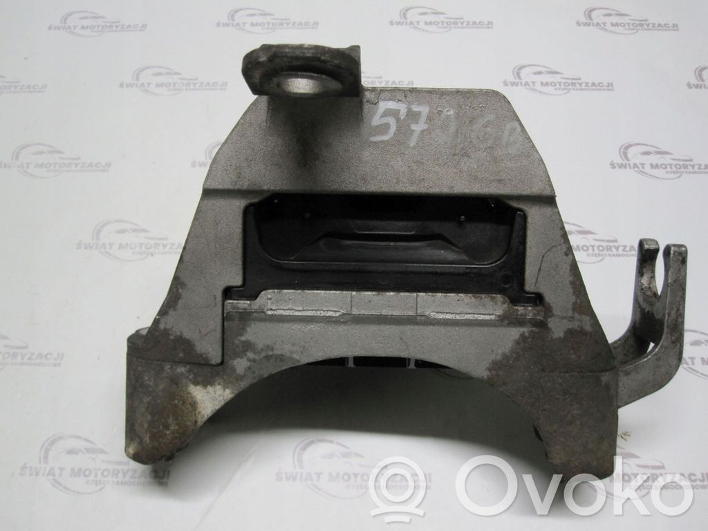Opel Astra J Engine mount bracket 