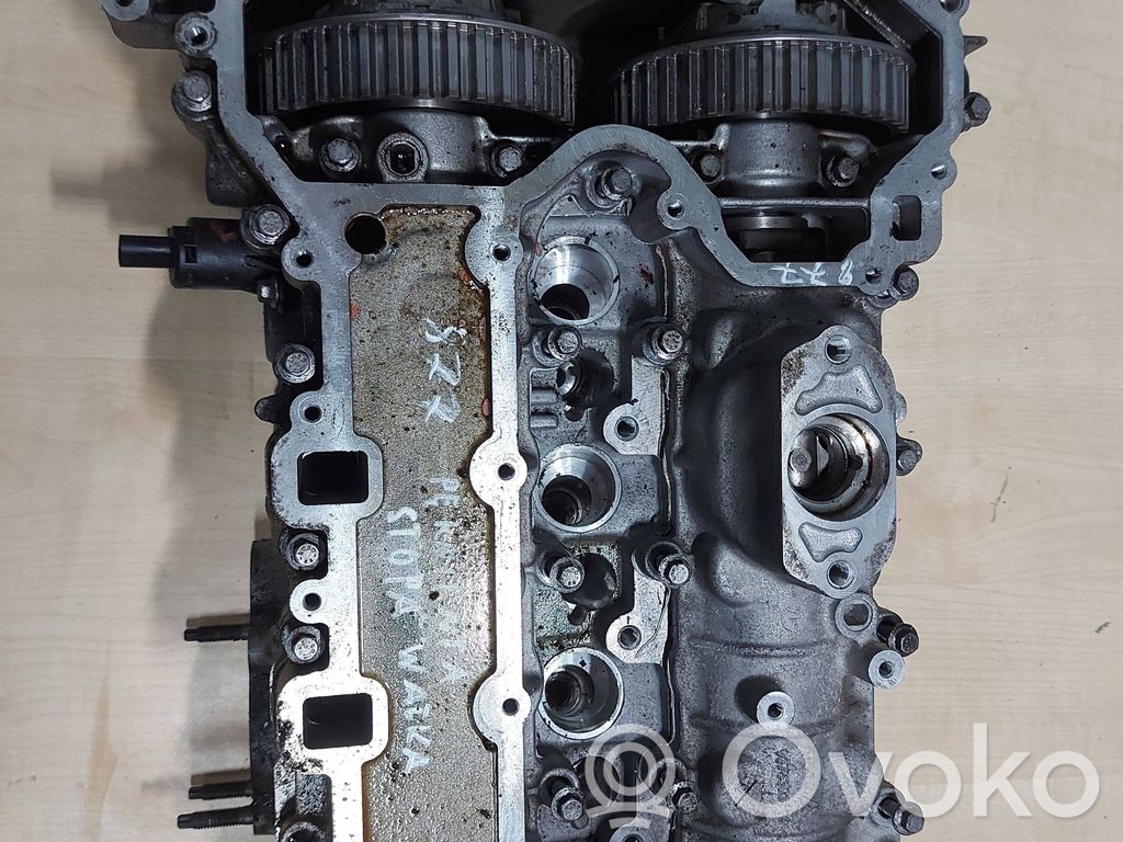 Peugeot 2008 II Engine head 