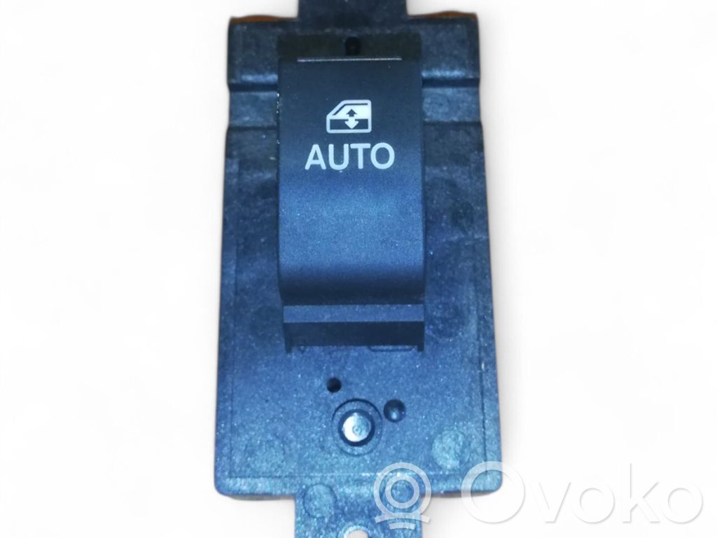 Electric window control switch   20968456,20968456,Z22D1