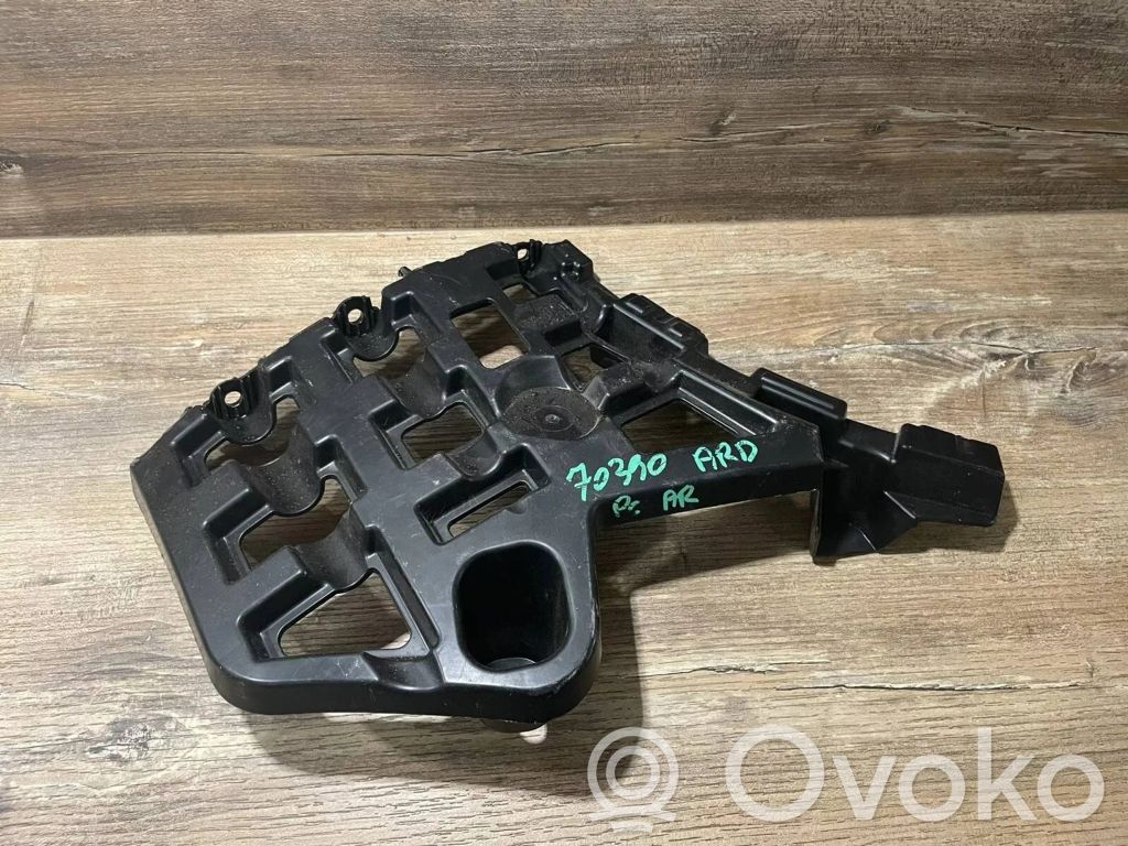 Peugeot 2008 II Soporte de montaje del parachoques trasero 