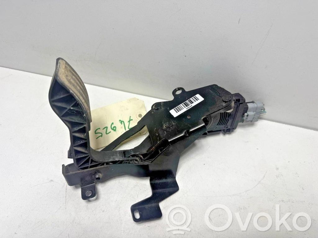 Accelerator throttle pedal   1601CF,00001601CF