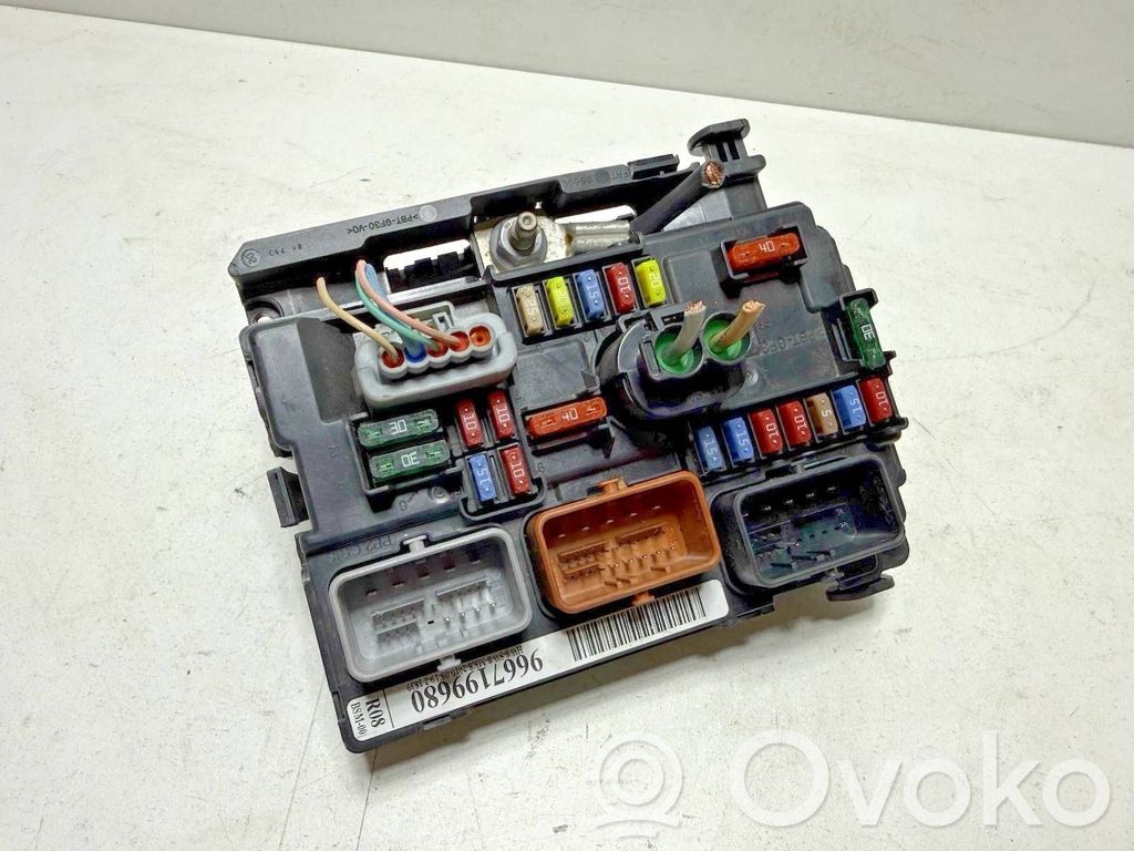 Módulo de fusible   9667199680