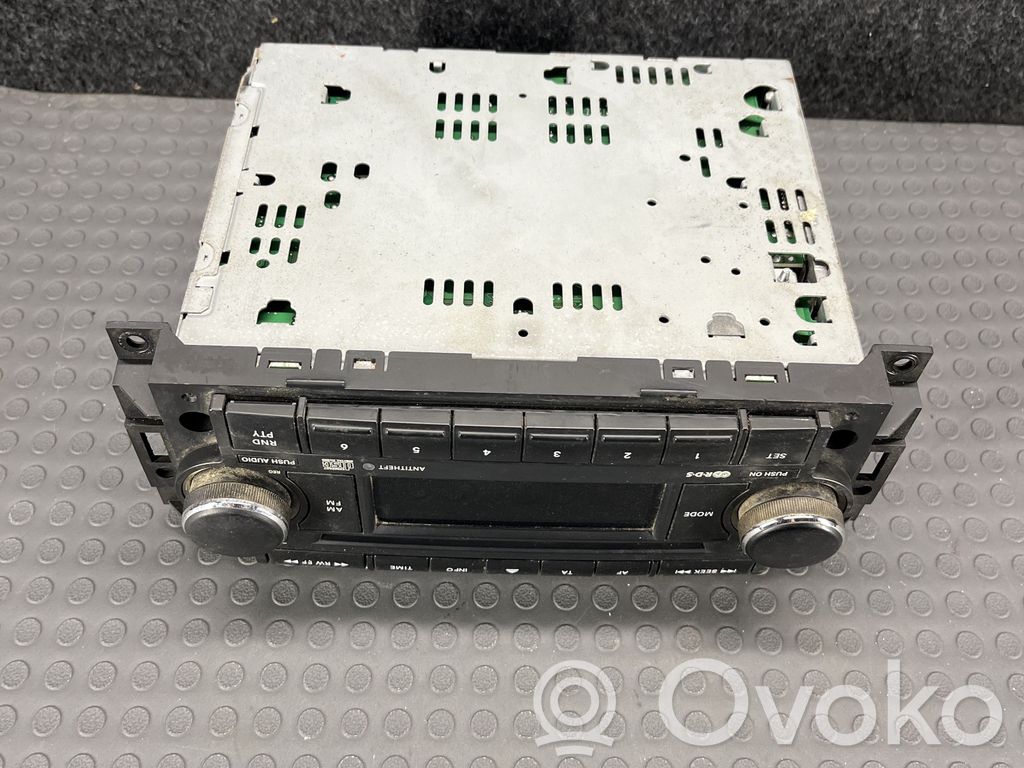 Radio / CD-Player / DVD-Player / Navigation