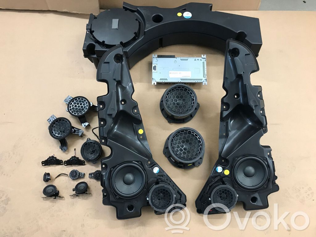 Audi Q8 Zemo frekvenču skaļrunis 