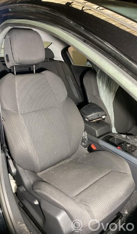 Peugeot 508 Fotel przedni pasażera 
