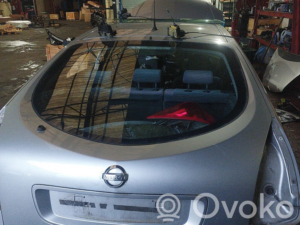 Nissan Primera Puerta del maletero/compartimento de carga 
