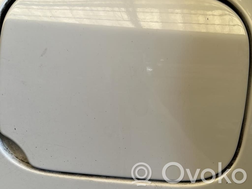 Dacia Sandero Klapka wlewu paliwa 