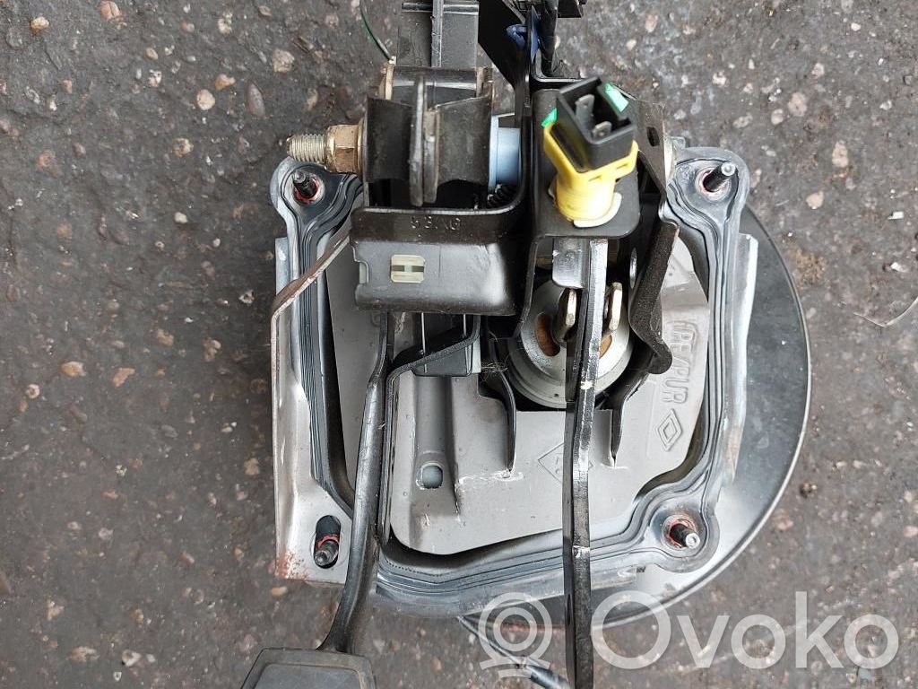 Renault Megane I Jarrutehostin 