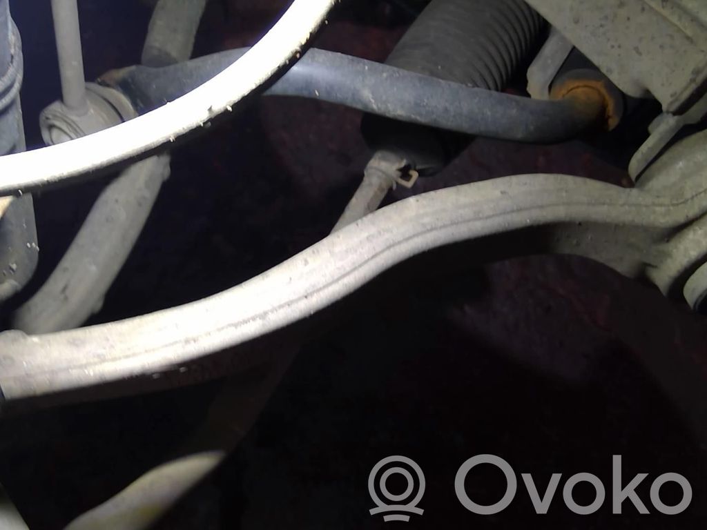 Mercedes-Benz C W203 Braccio di controllo sospensione anteriore inferiore/braccio oscillante 