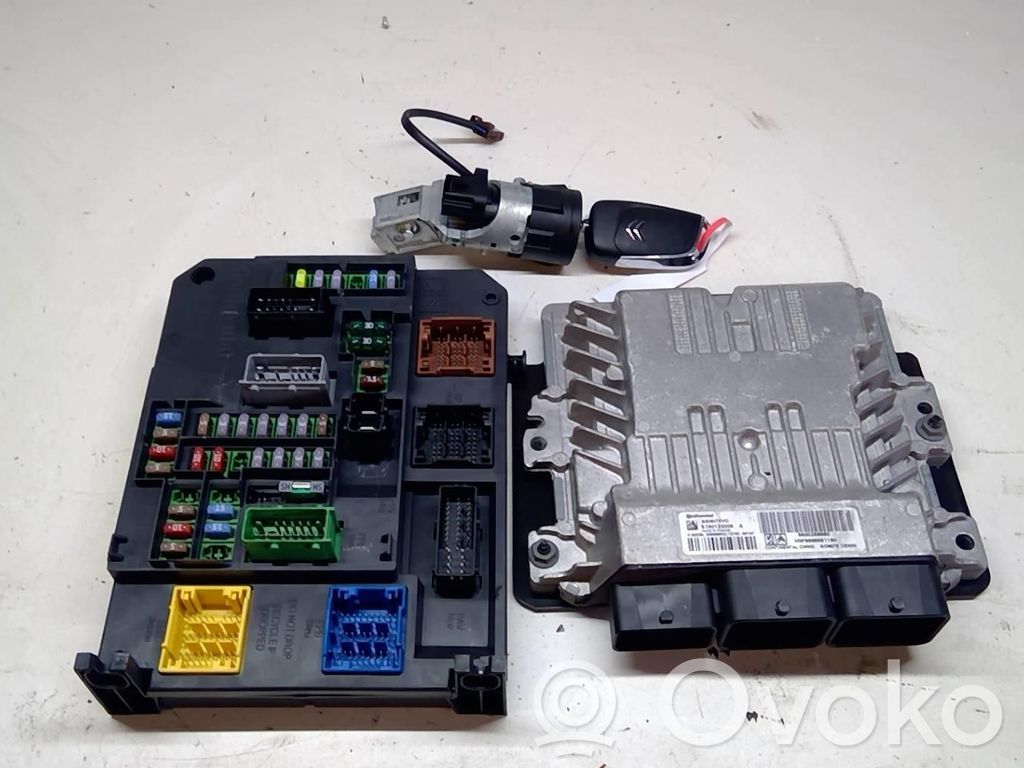Citroen C4 II Juego de cerradura y set ECU del motor 