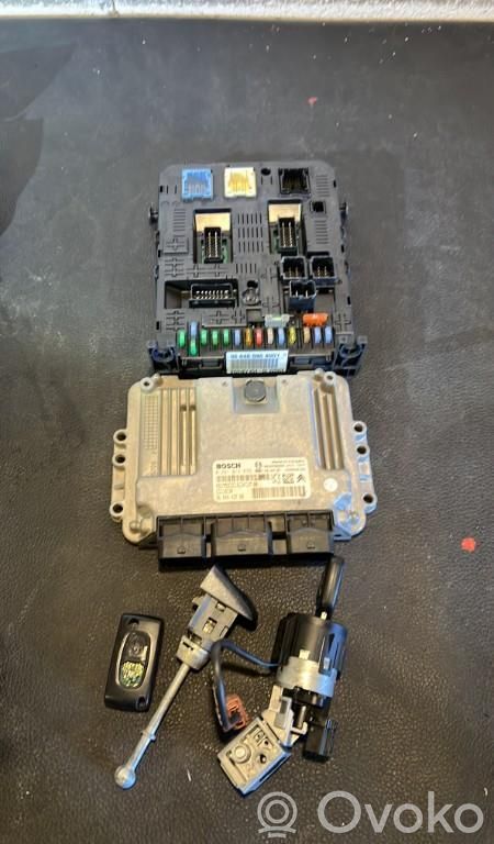 Peugeot 308 Aizdedzes ECU komplekts 