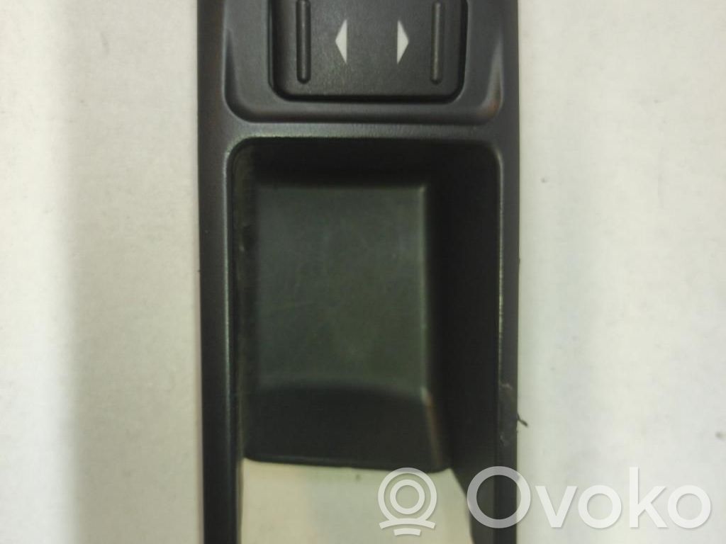 Ford C-MAX I Electric window control switch 