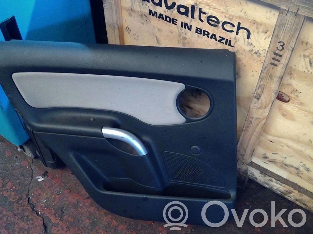 Citroen C3 Apmušimas galinių durų (obšifke) 