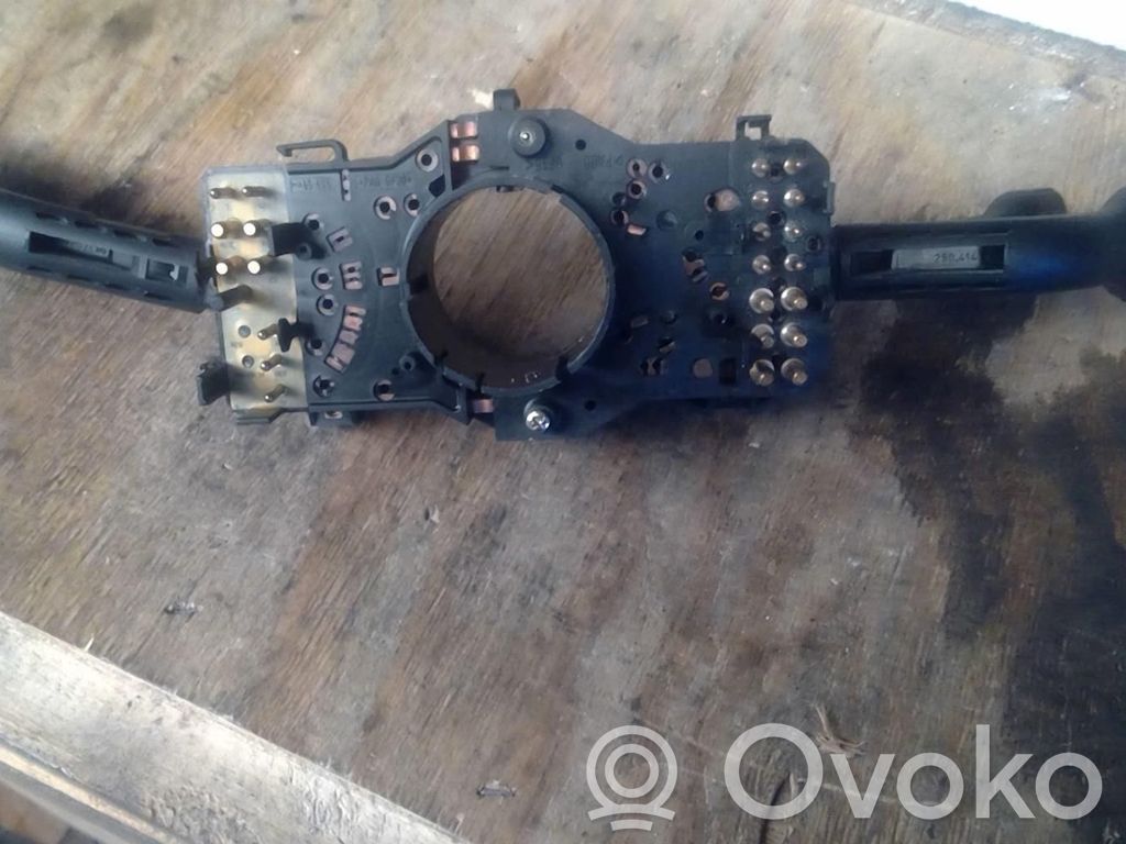 Audi A6 S6 C4 4A Wiper turn signal indicator stalk/switch 