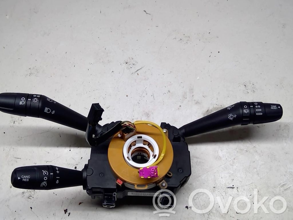Fiat 500L Wiper turn signal indicator stalk/switch 