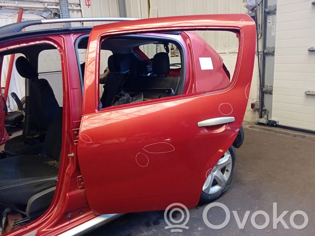 Dacia Sandero Puerta trasera 