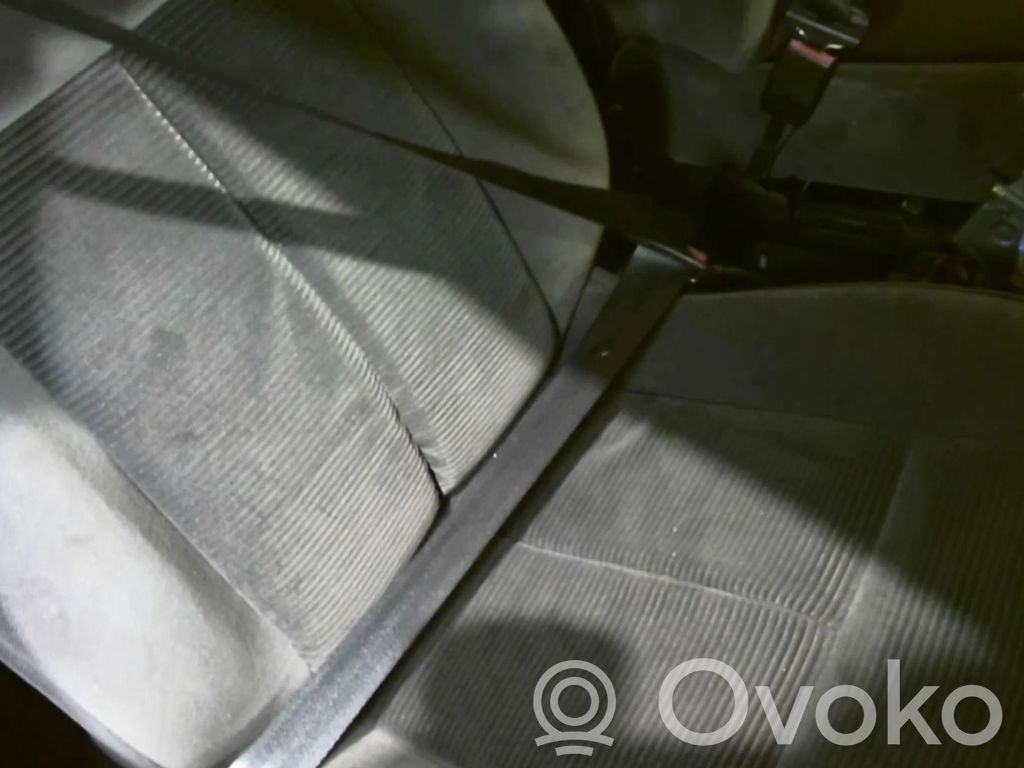 Peugeot 607 Cinturón delantero 