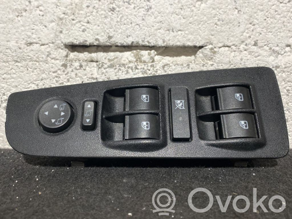 Fiat Bravo Electric window control switch 