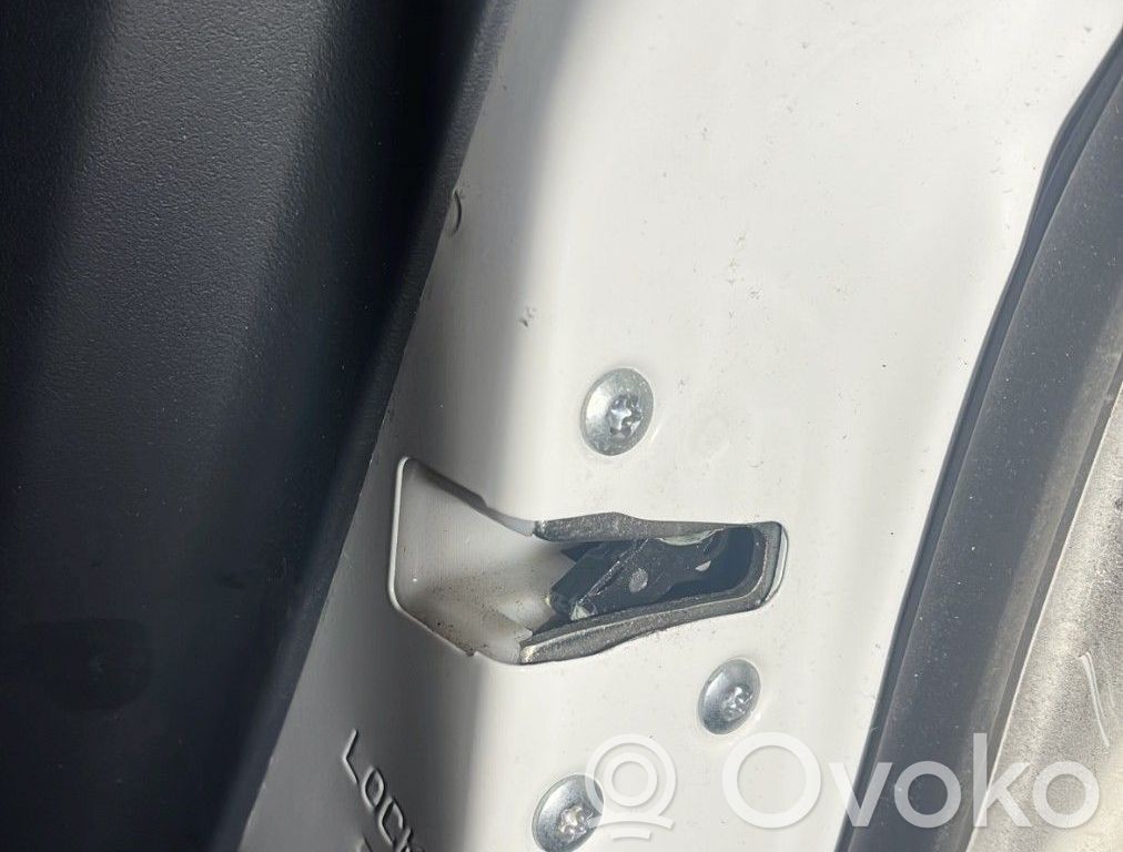 Peugeot iOn Galinių durų spyna 