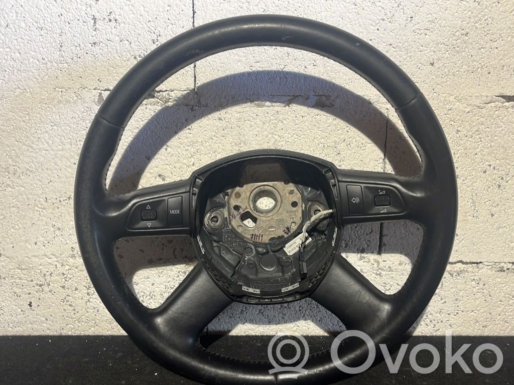 Audi Q7 4L Ohjauspyörä 