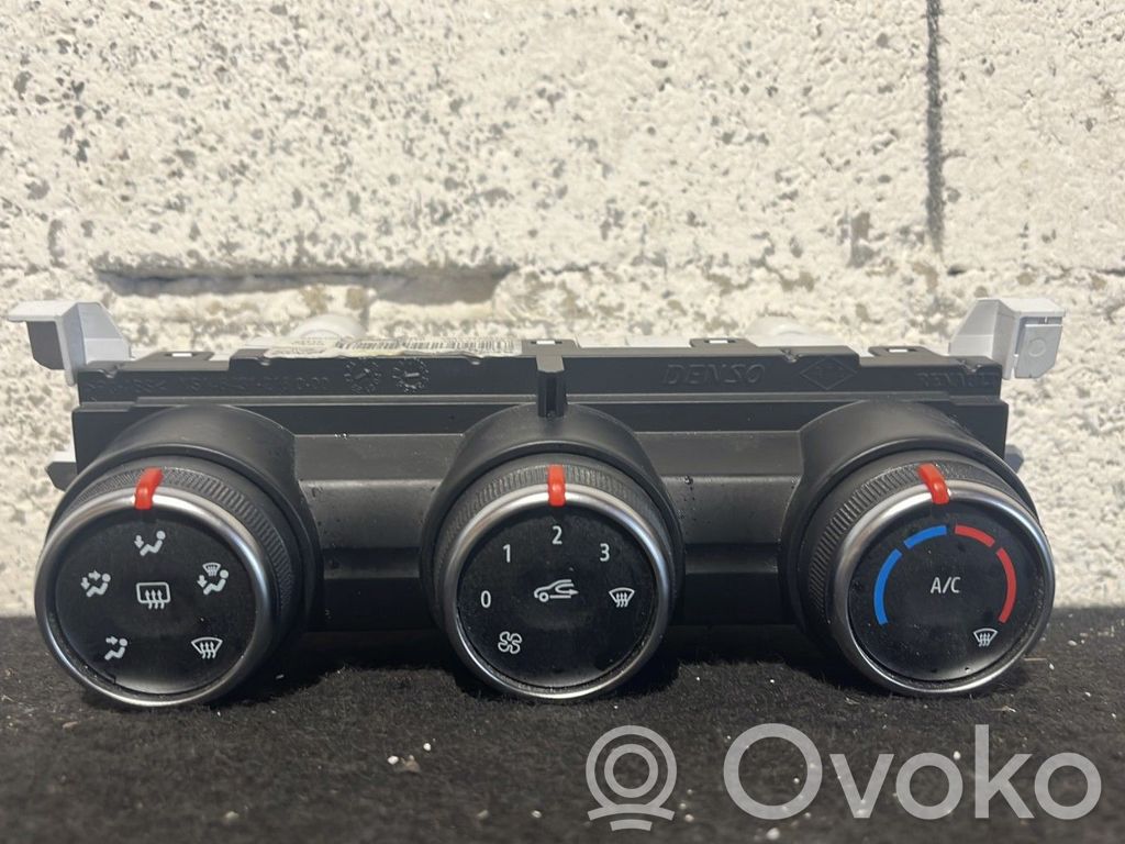 Renault Clio V Climate control unit 