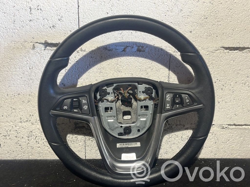 Opel Astra J Ohjauspyörä 