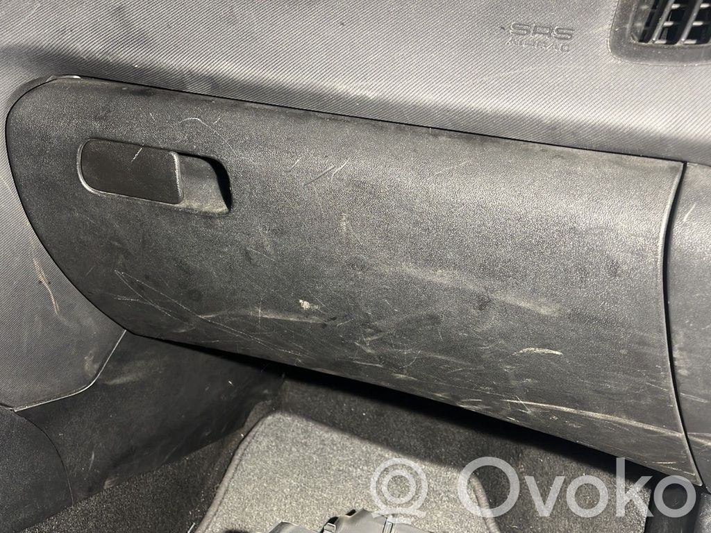 KIA Ceed Juego guantera 