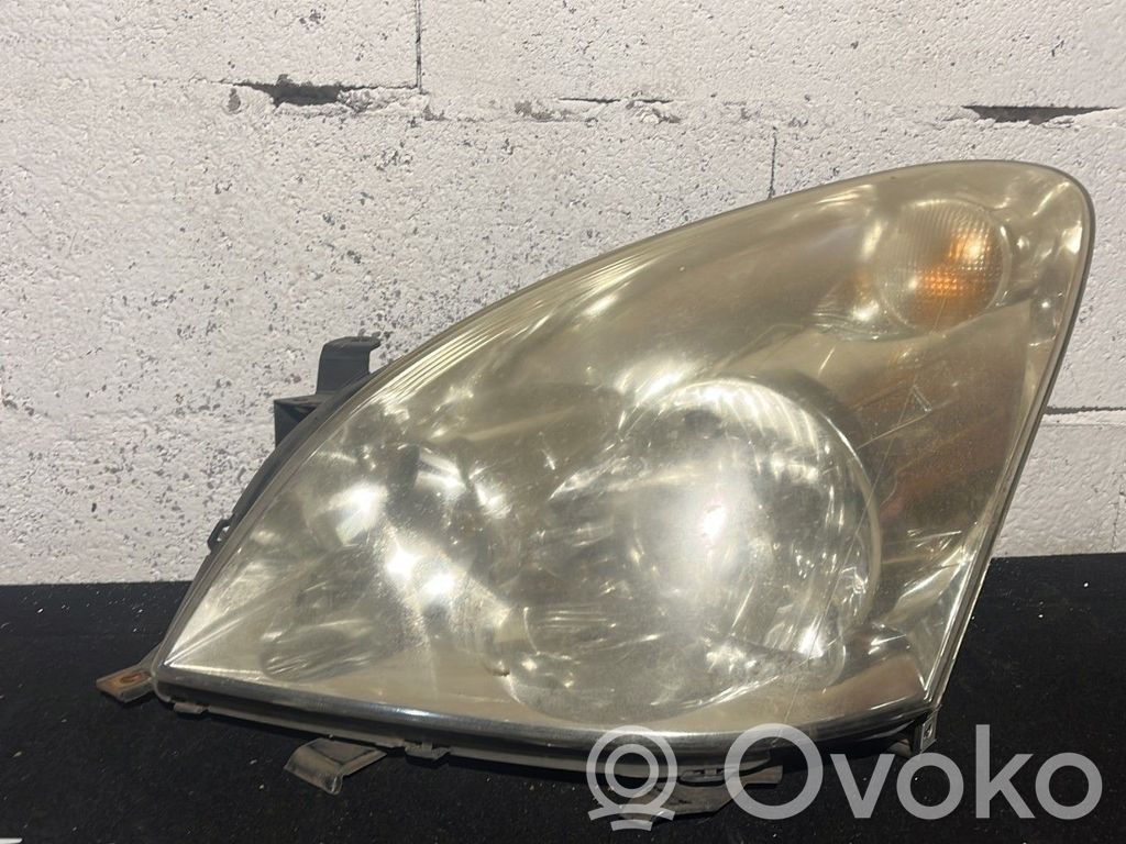 Toyota Corolla Verso E121 Headlight/headlamp 
