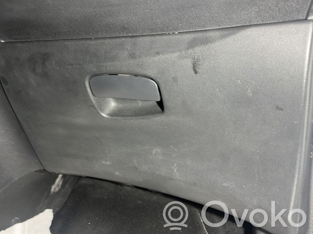 Citroen C3 Daiktadėžės (bordačioko) komplektas 