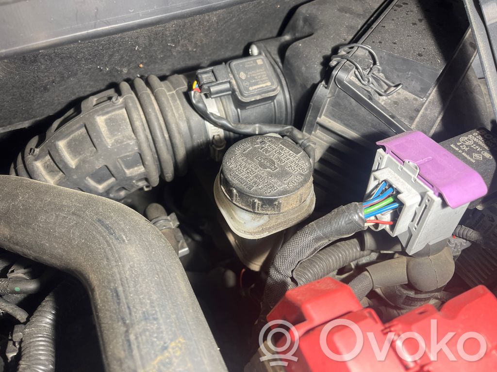 Nissan Qashqai Cilindro del sistema frenante 