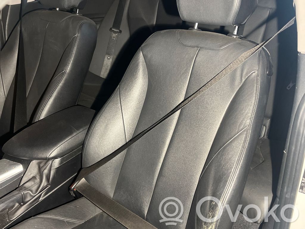 BMW 1 F20 F21 Cinturón delantero 