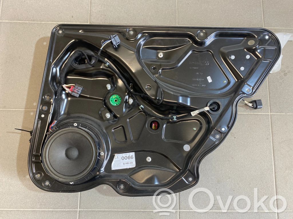 Volkswagen PASSAT B7 Elektryczny podnośnik szyby drzwi bocznych / przesuwnych 