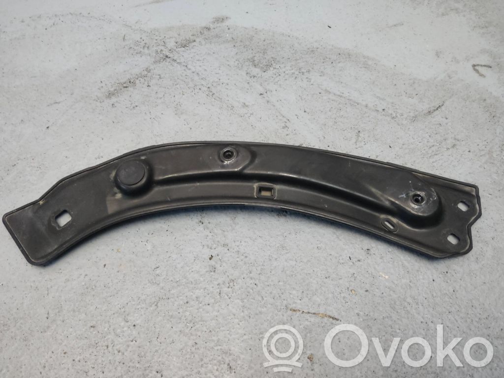 Audi Q3 8U Support de montage de pare-chocs avant 