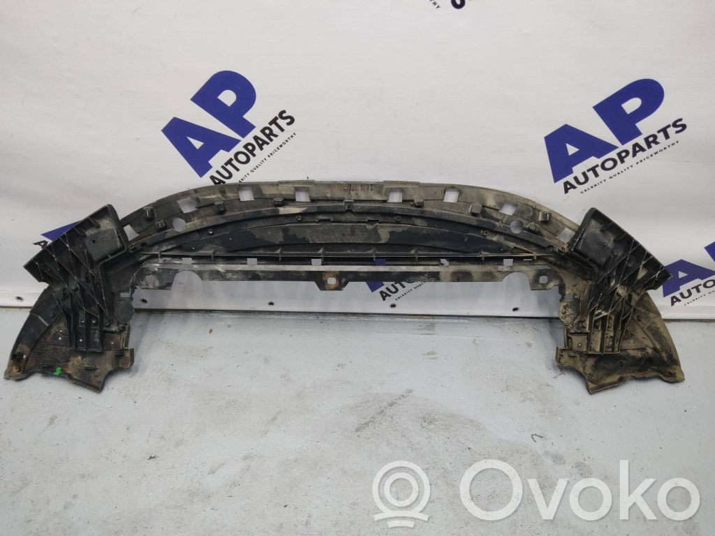 Volvo V60 Etupuskurin alustan pohjalevy 