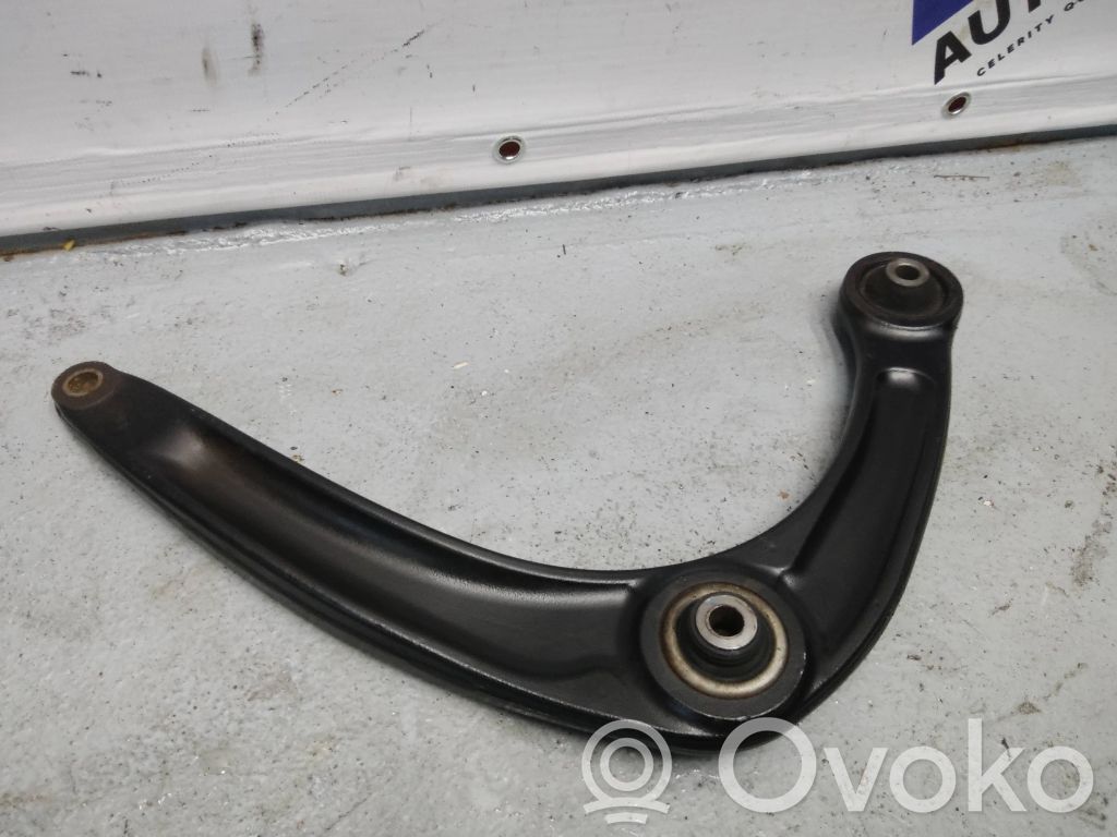 Citroen C4 II Front lower control arm/wishbone 