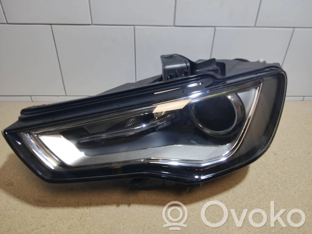 Audi A3 S3 8V Phare frontale 