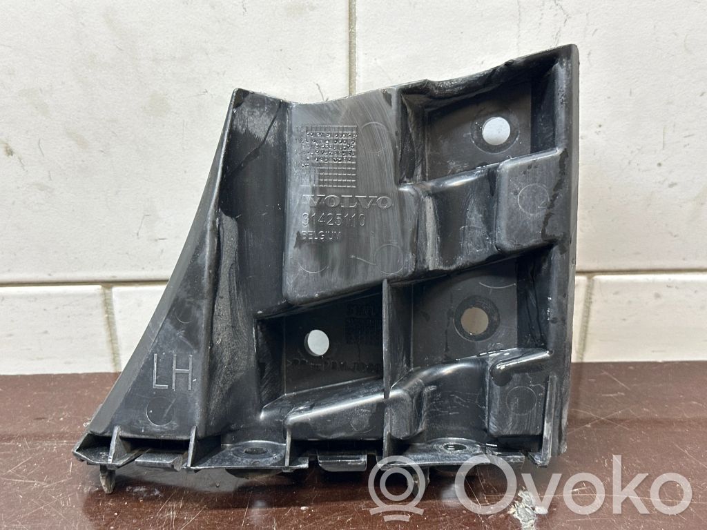 Volvo V40 Front bumper mounting bracket 