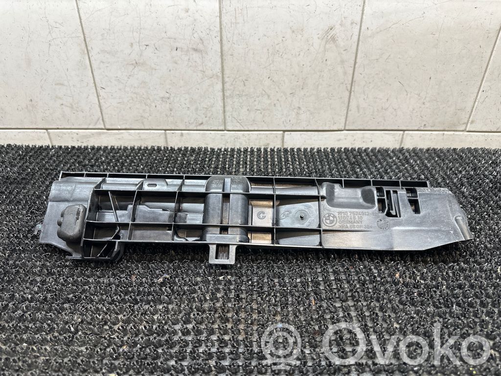 BMW 3 E90 E91 Radiator mount bracket 