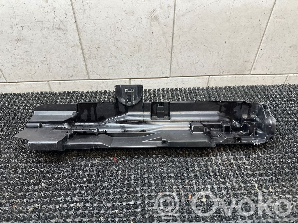 BMW 1 E81 E87 Radiator mount bracket 