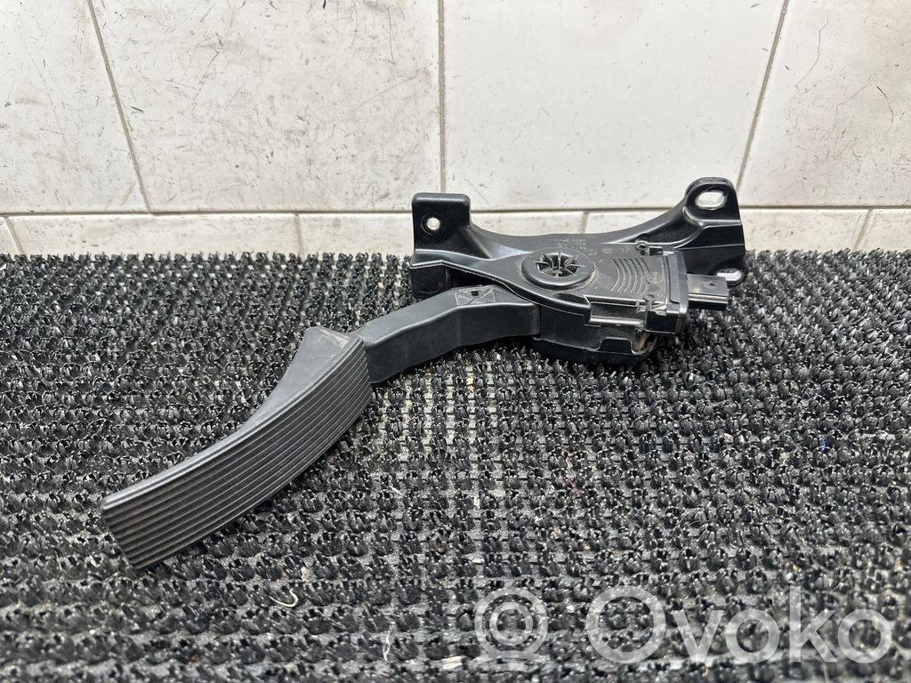 Pedał gazu / przyspieszenia   6PV93396600,52124785AD