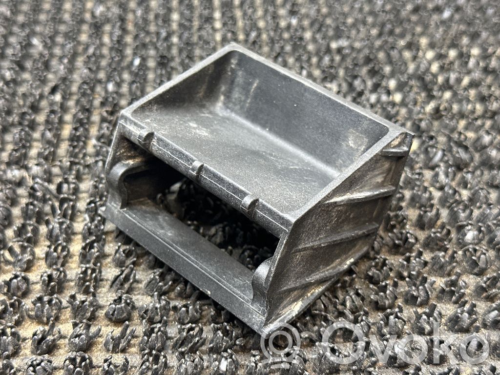 BMW X5 E70 Radiator mount bracket 