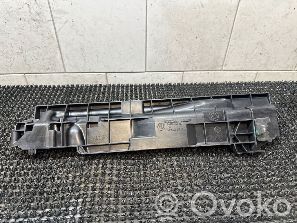 BMW 3 E90 E91 Radiator mount bracket 