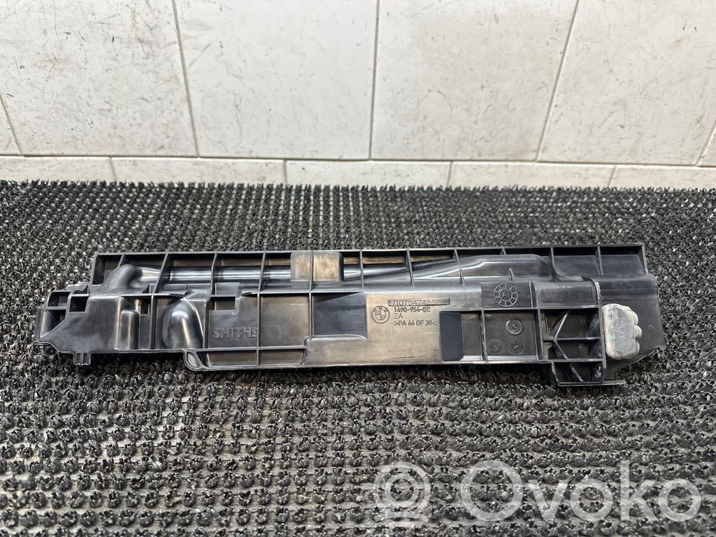 BMW 3 E90 E91 Radiator mount bracket 