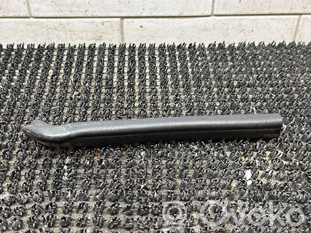 BMW 3 E90 E91 Engine compartment rubber 