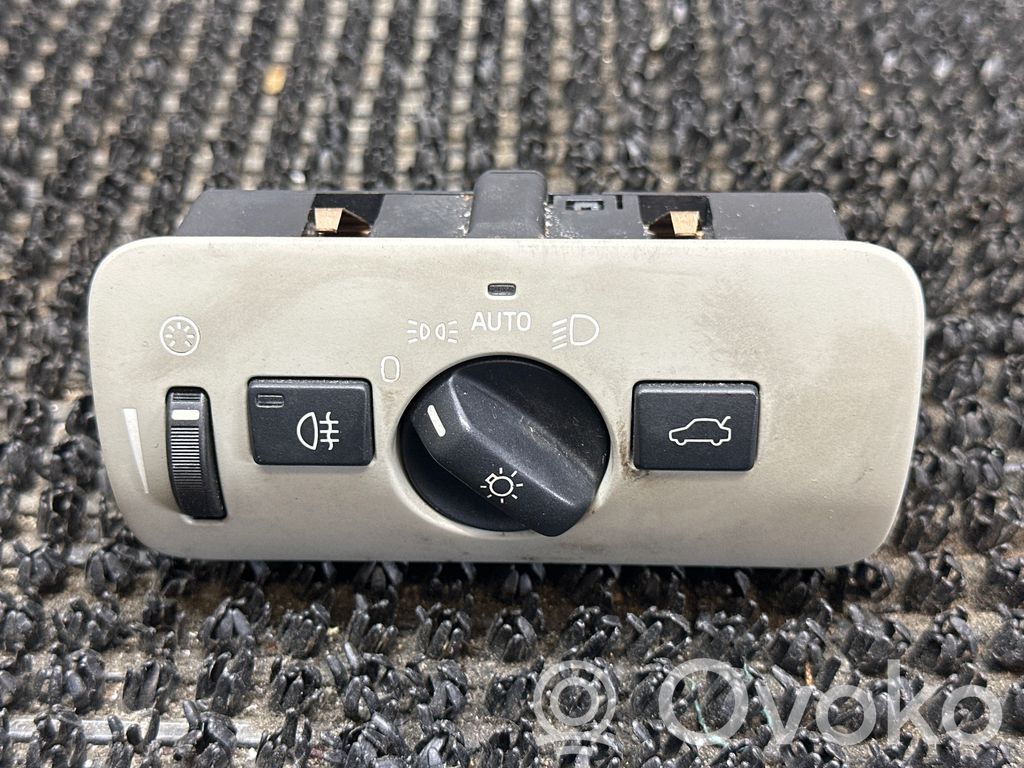 Volvo V40 Cross country Light switch 