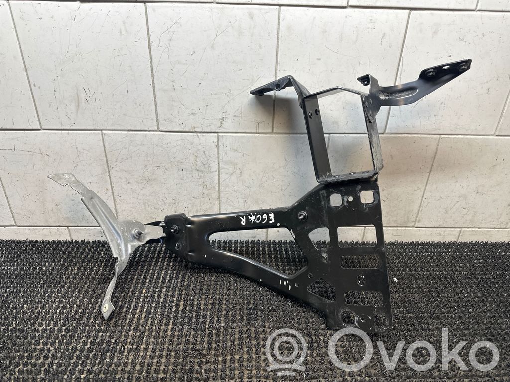 BMW 5 E60 E61 Front bumper mounting bracket 